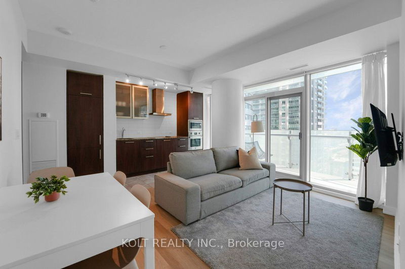 14 York St, unit 2008 for sale - image #1