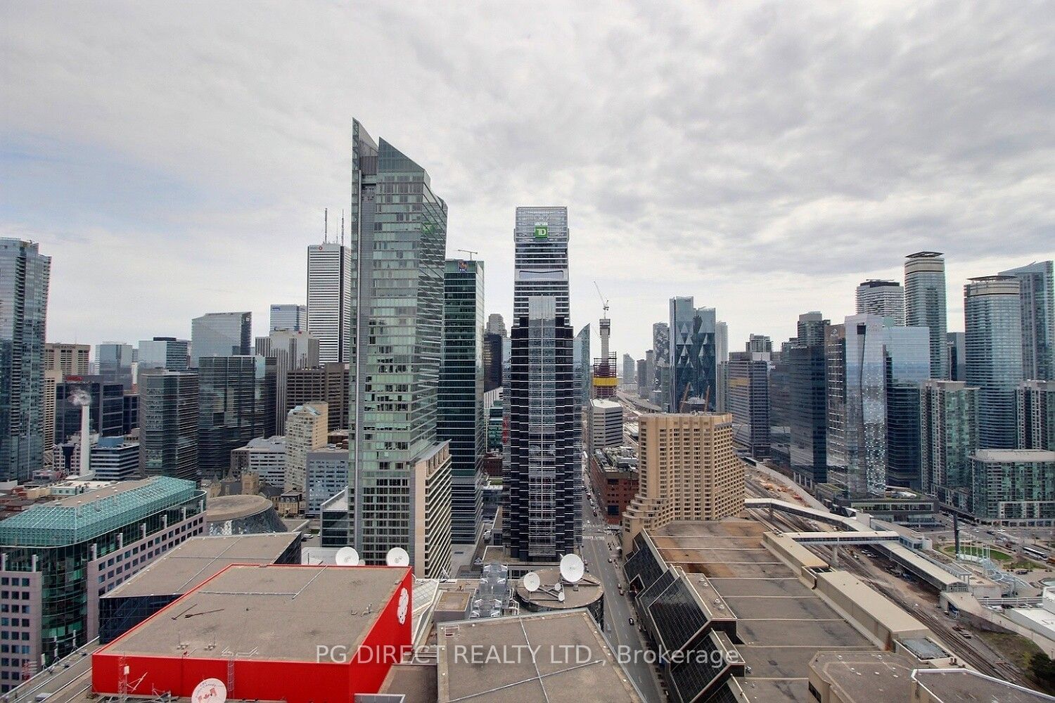 300 Front St W, unit 3909 for sale