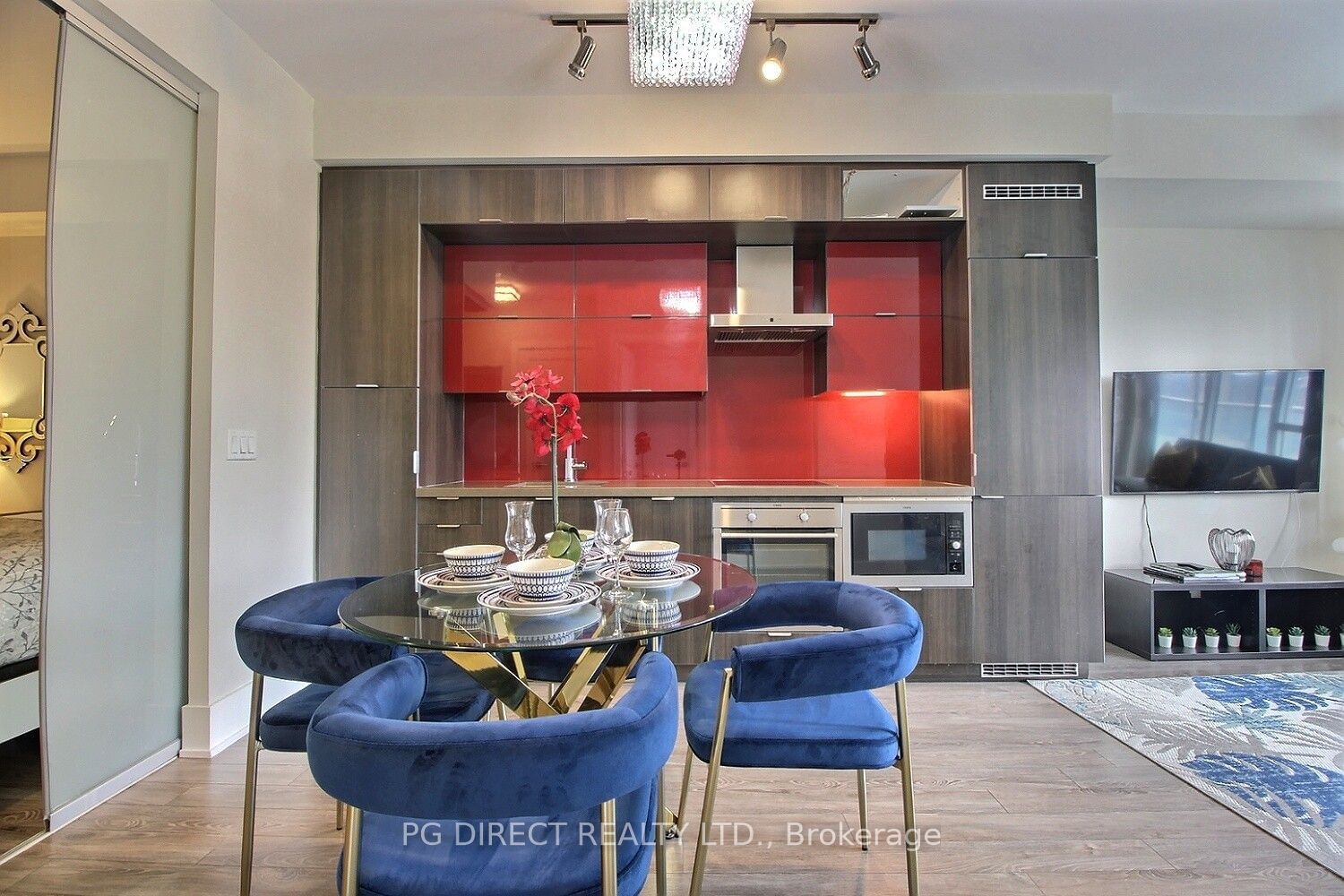 300 Front St W, unit 3909 for sale - image #2