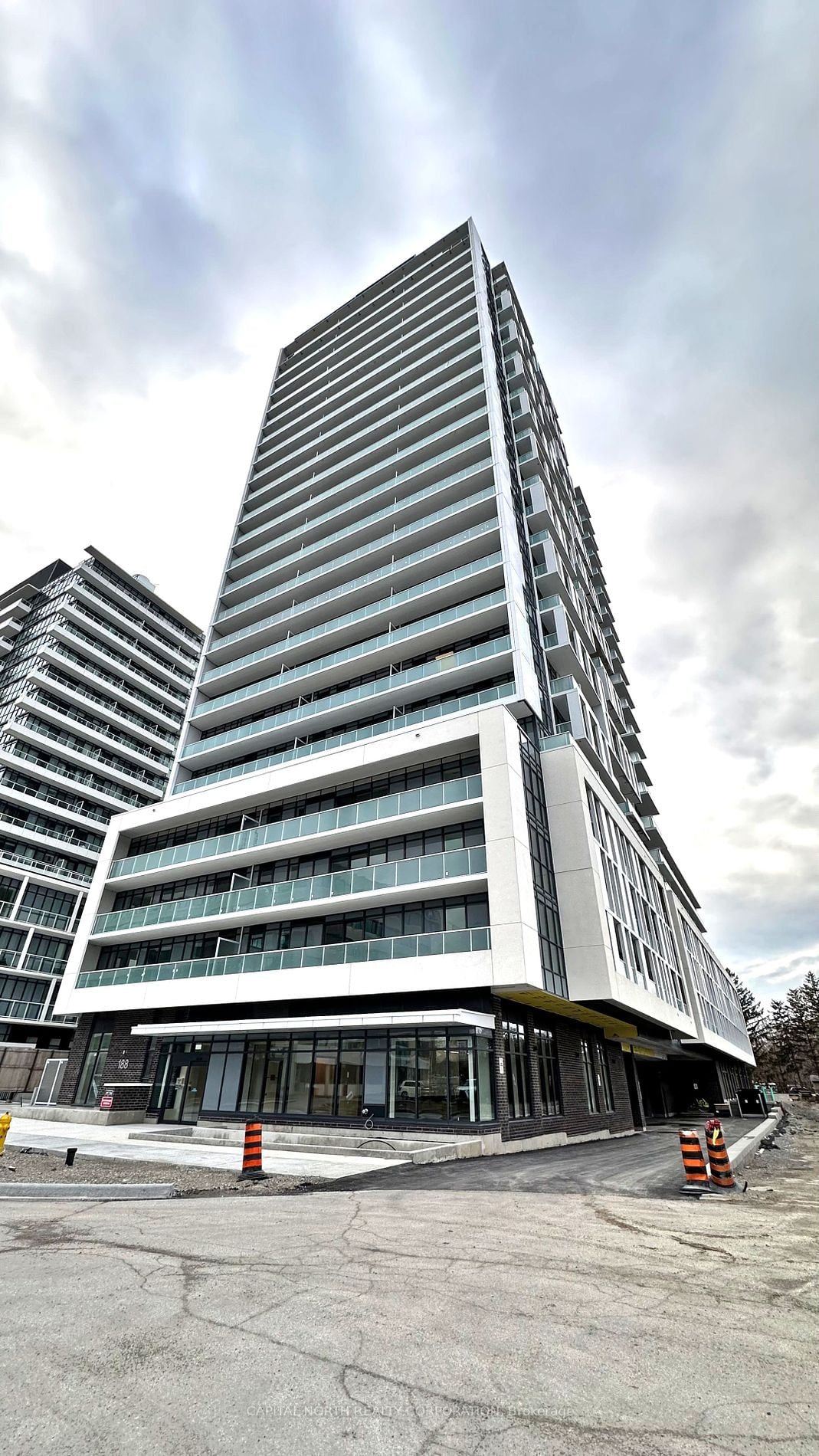 188 Fairview Mall Dr, unit 220 for sale - image #1