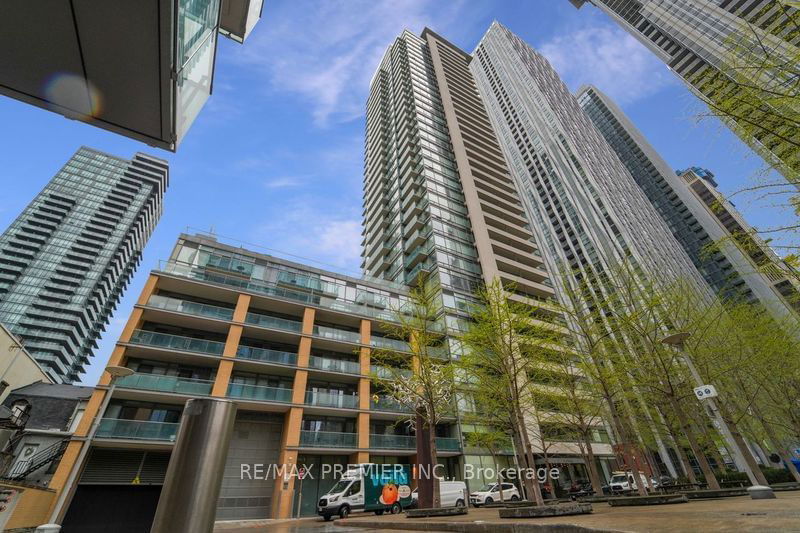 18 Yorkville Ave, unit 310 for sale - image #1