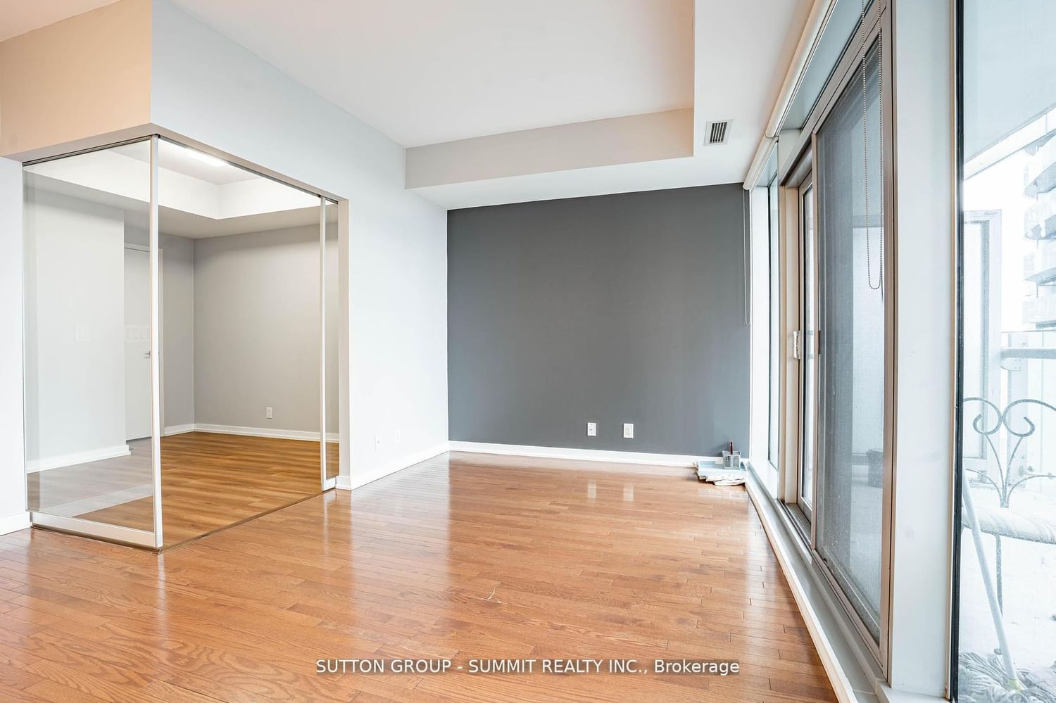 14 York St, unit 1707 for rent - image #16