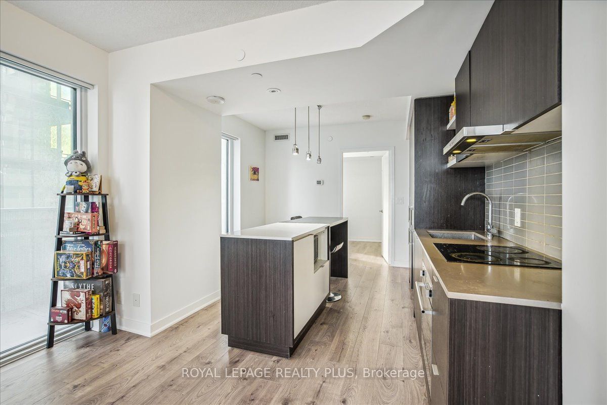 100 Harbour St, unit 1010 for sale - image #15