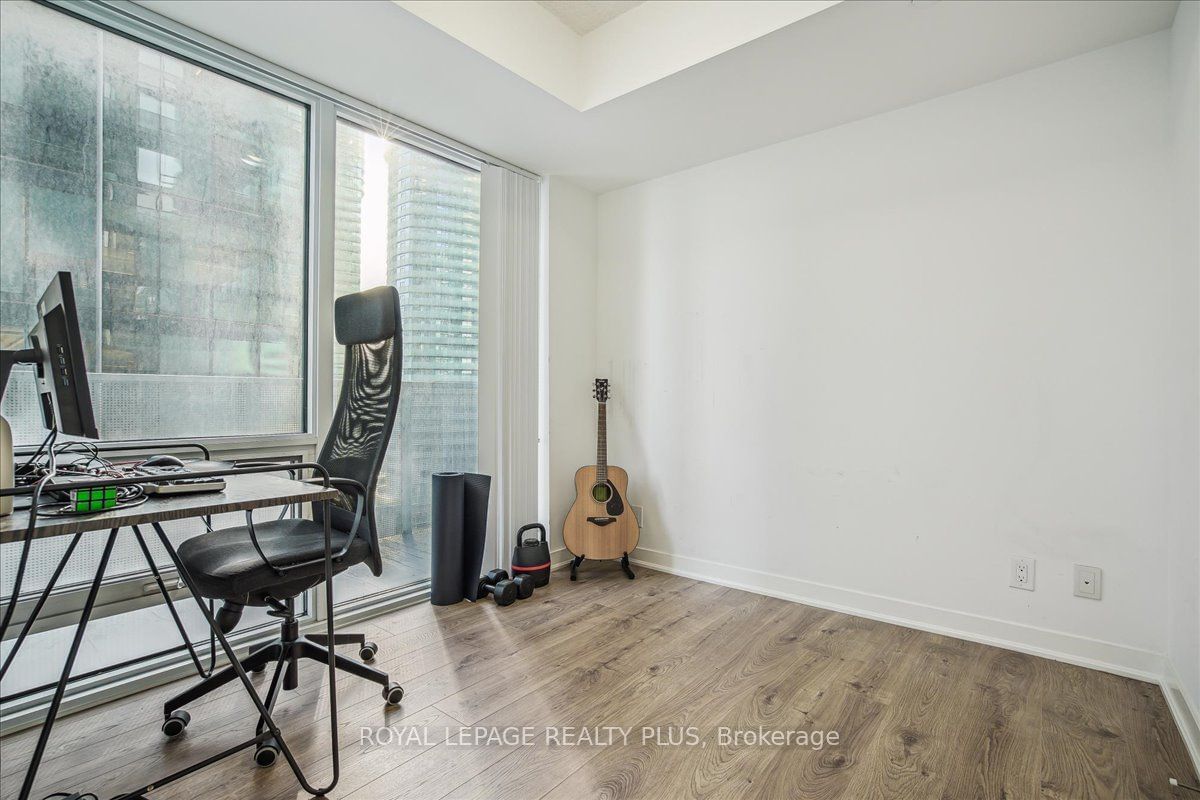 100 Harbour St, unit 1010 for sale - image #23