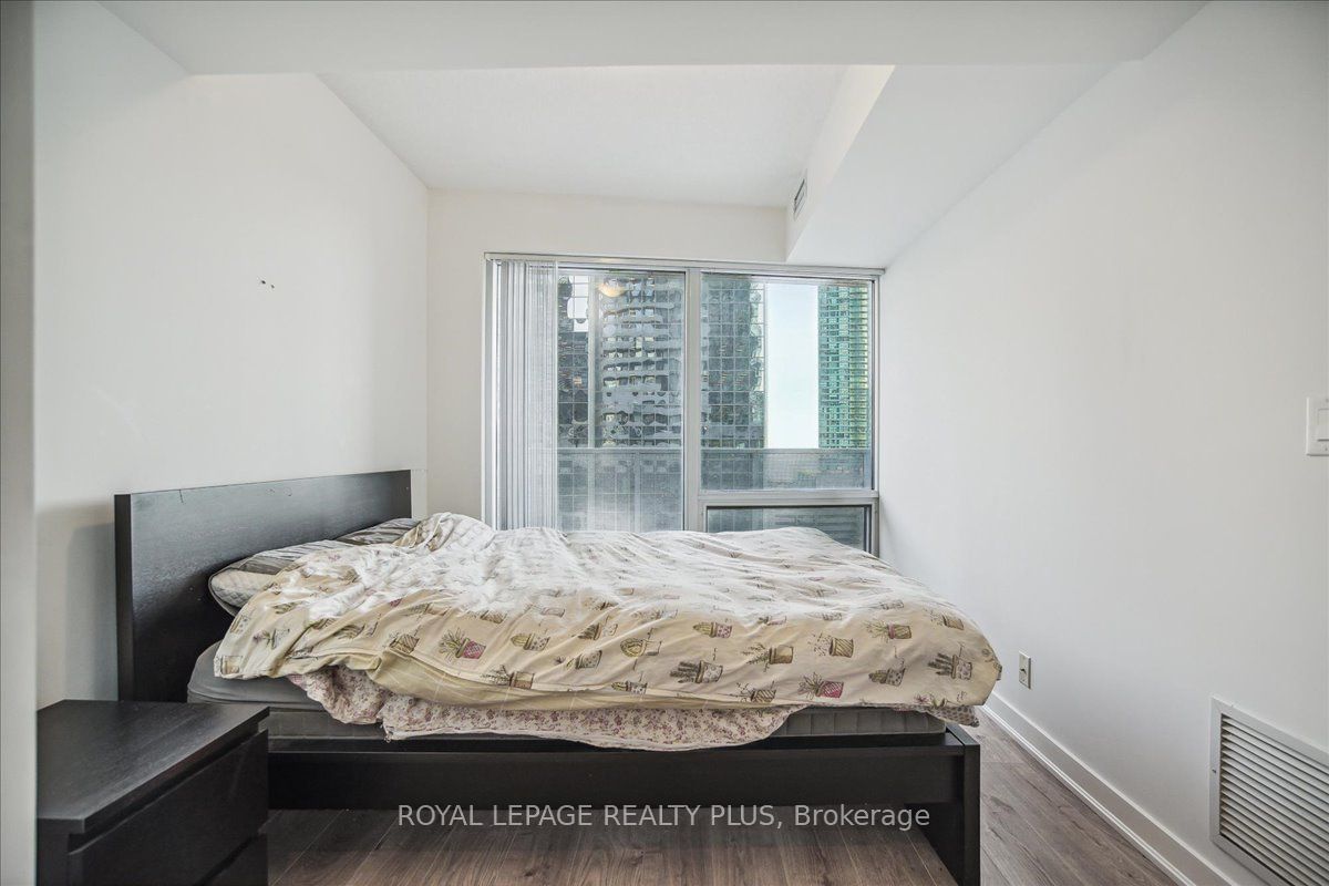 100 Harbour St, unit 1010 for sale - image #29