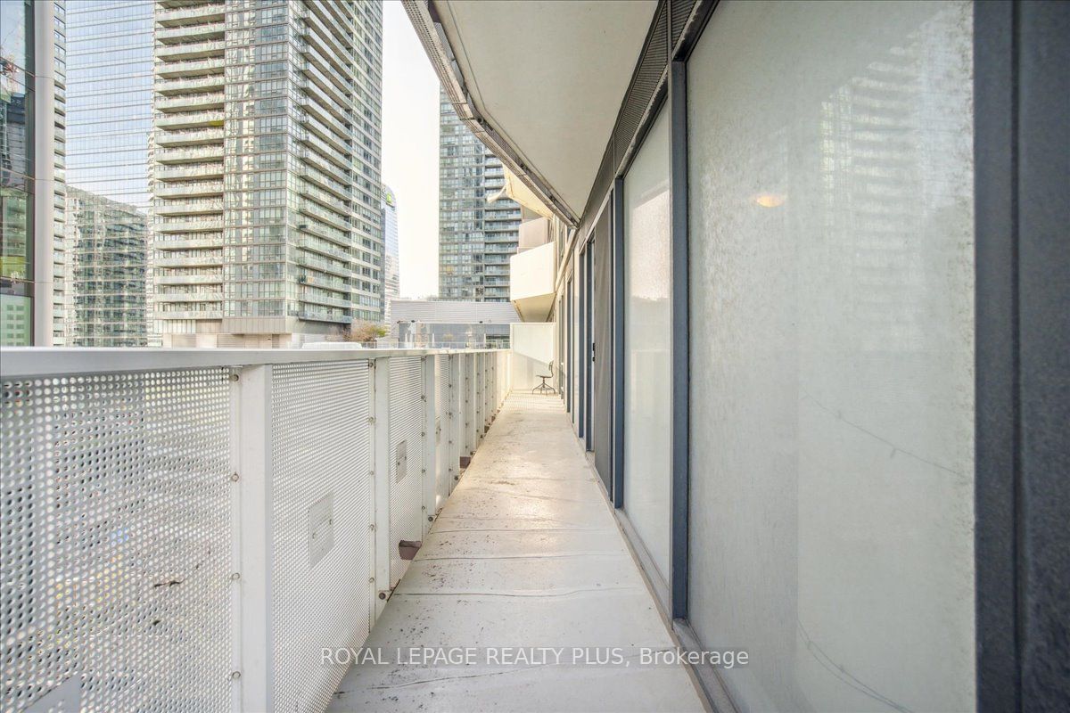 100 Harbour St, unit 1010 for sale - image #34