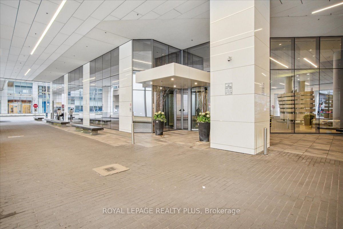 100 Harbour St, unit 1010 for sale - image #38