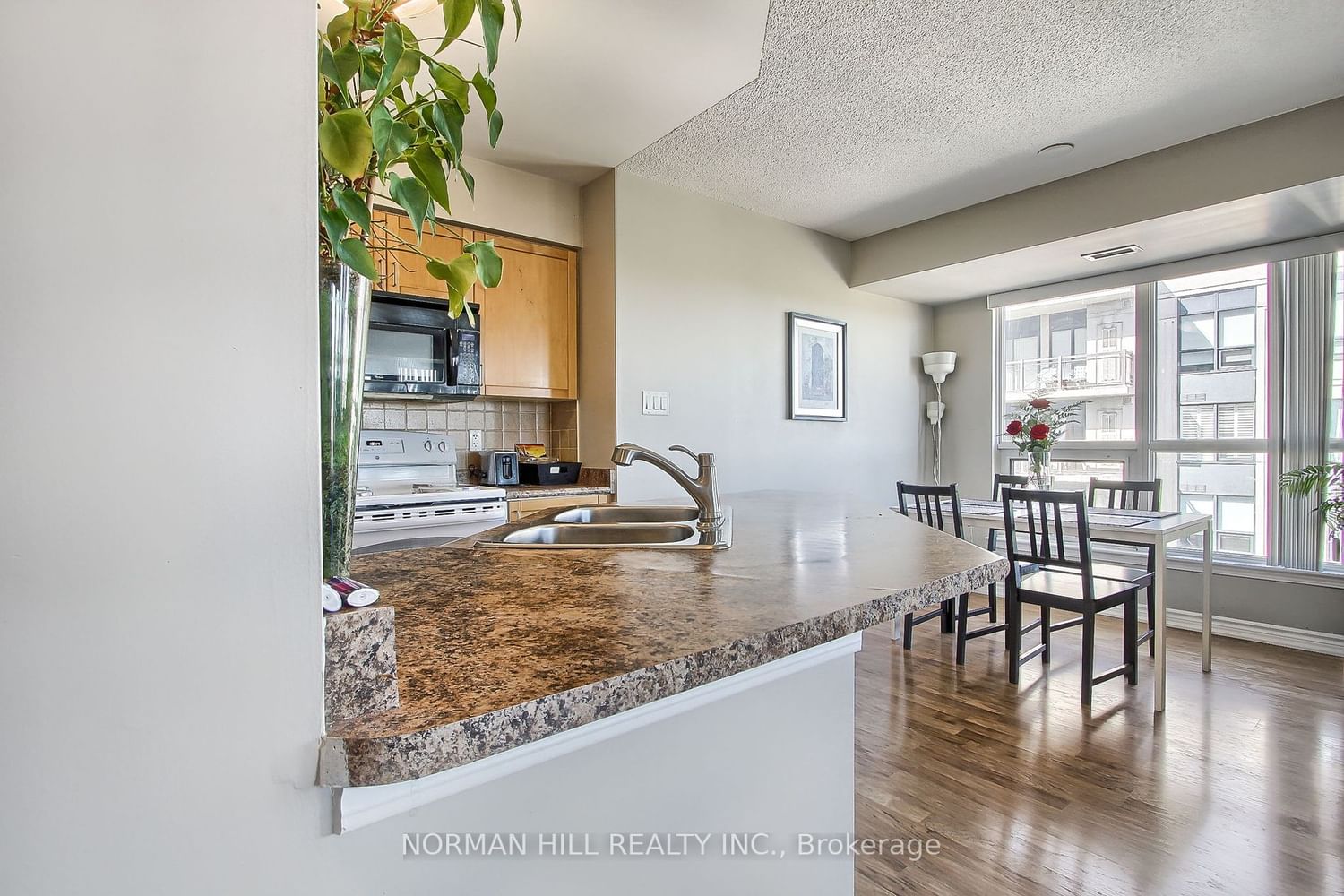 872 Sheppard Ave W, unit 602 for sale - image #16