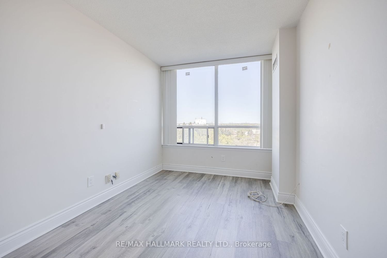 1101 Steeles Ave W, unit 812 for sale - image #18