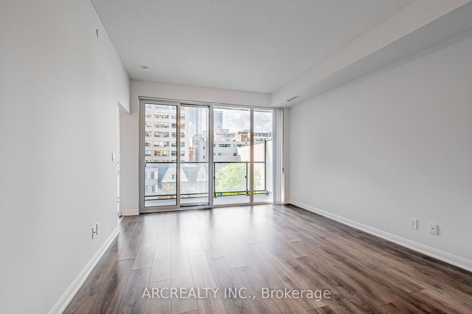 435 Richmond St W, unit 404 for sale - image #5