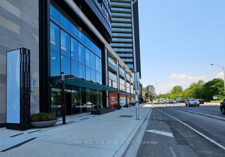 585 Bloor St E, unit 1321 for sale - image #2