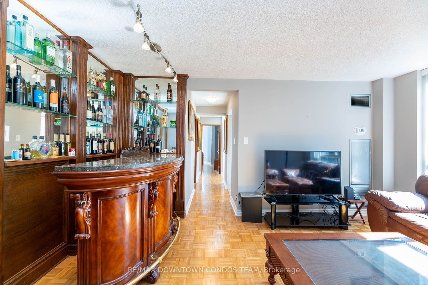 44 St Joseph St, unit 506 for sale