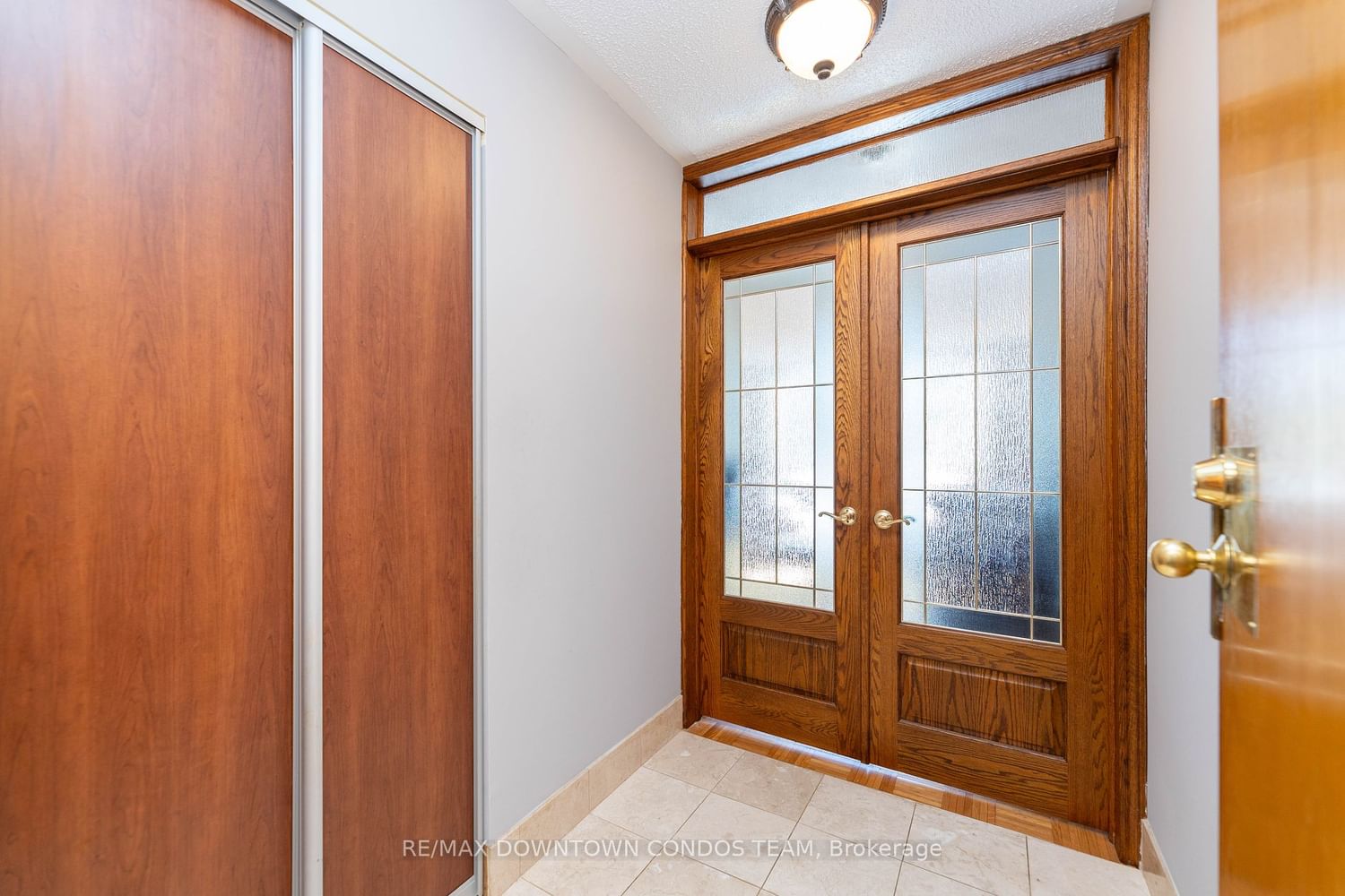 44 St Joseph St, unit 506 for sale - image #2