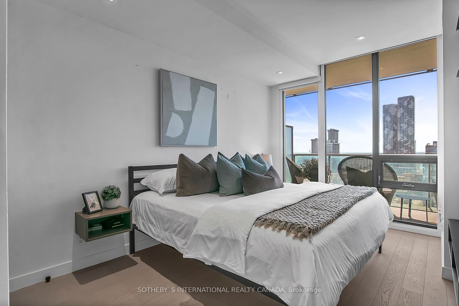 33 Lombard St, unit 2609 for sale - image #22