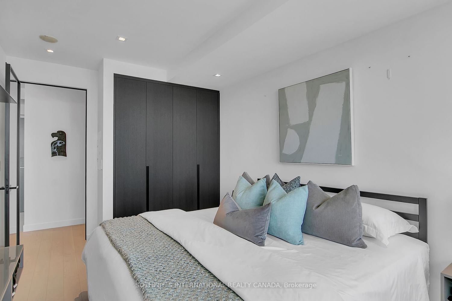 33 Lombard St, unit 2609 for sale - image #24