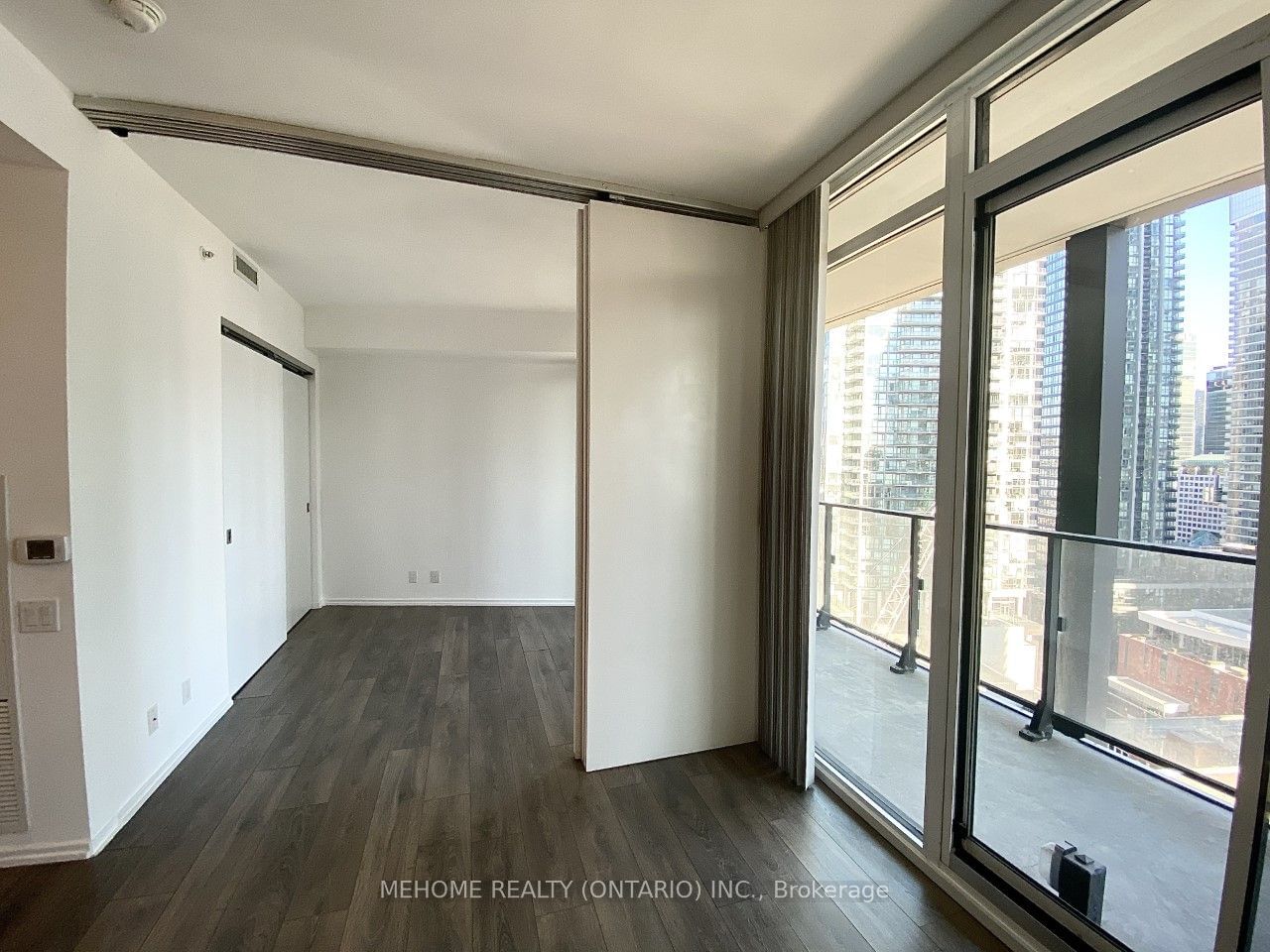 125 Peter St, unit 1812 for rent - image #7