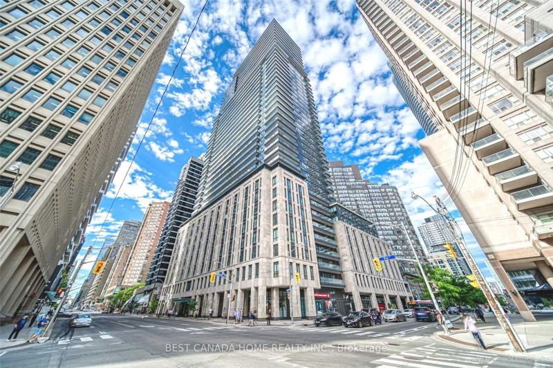 955 Bay St, unit 907 for sale - image #1