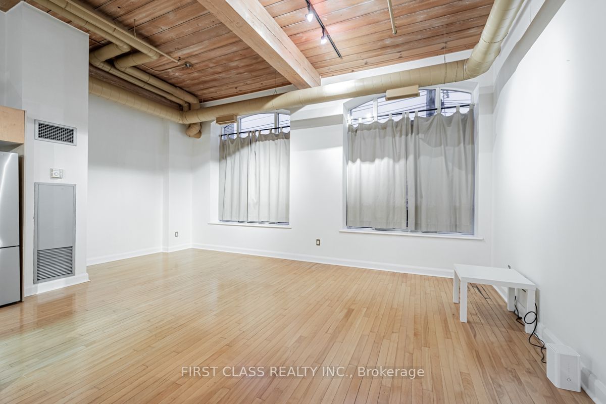 993 Queen St W, unit 218 for rent - image #13