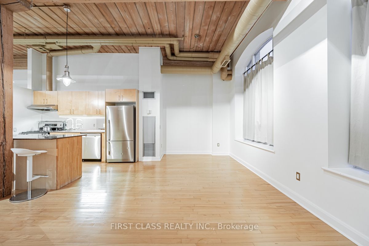 993 Queen St W, unit 218 for rent - image #14