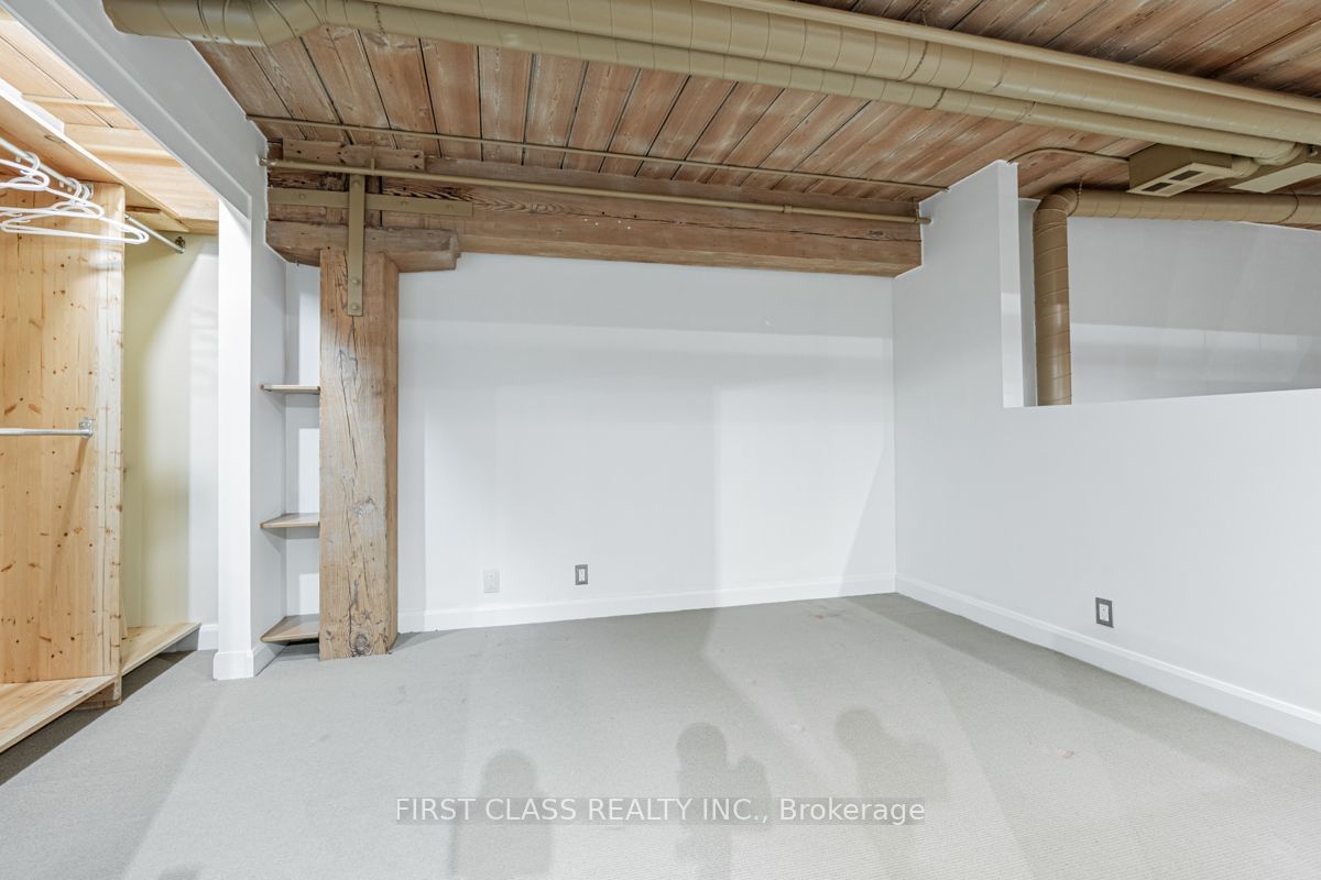 993 Queen St W, unit 218 for rent - image #19