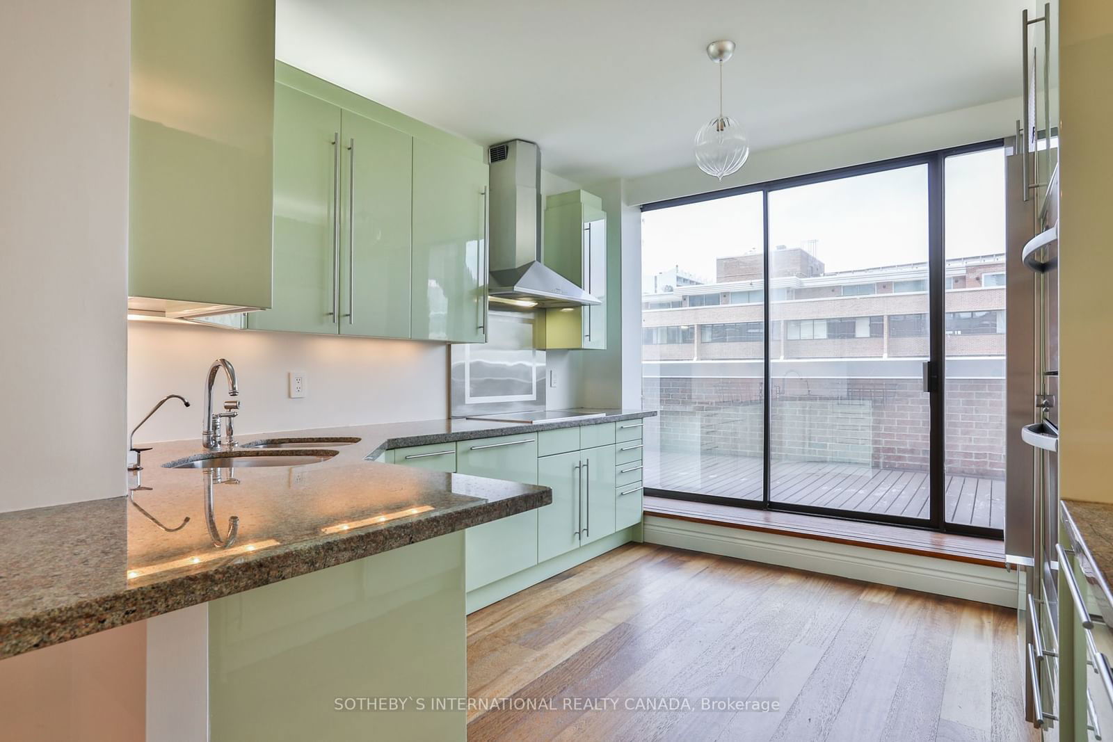 18A Hazelton Ave, unit 606 for sale - image #13