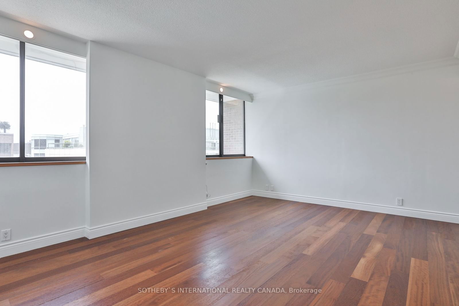 18A Hazelton Ave, unit 606 for sale - image #23