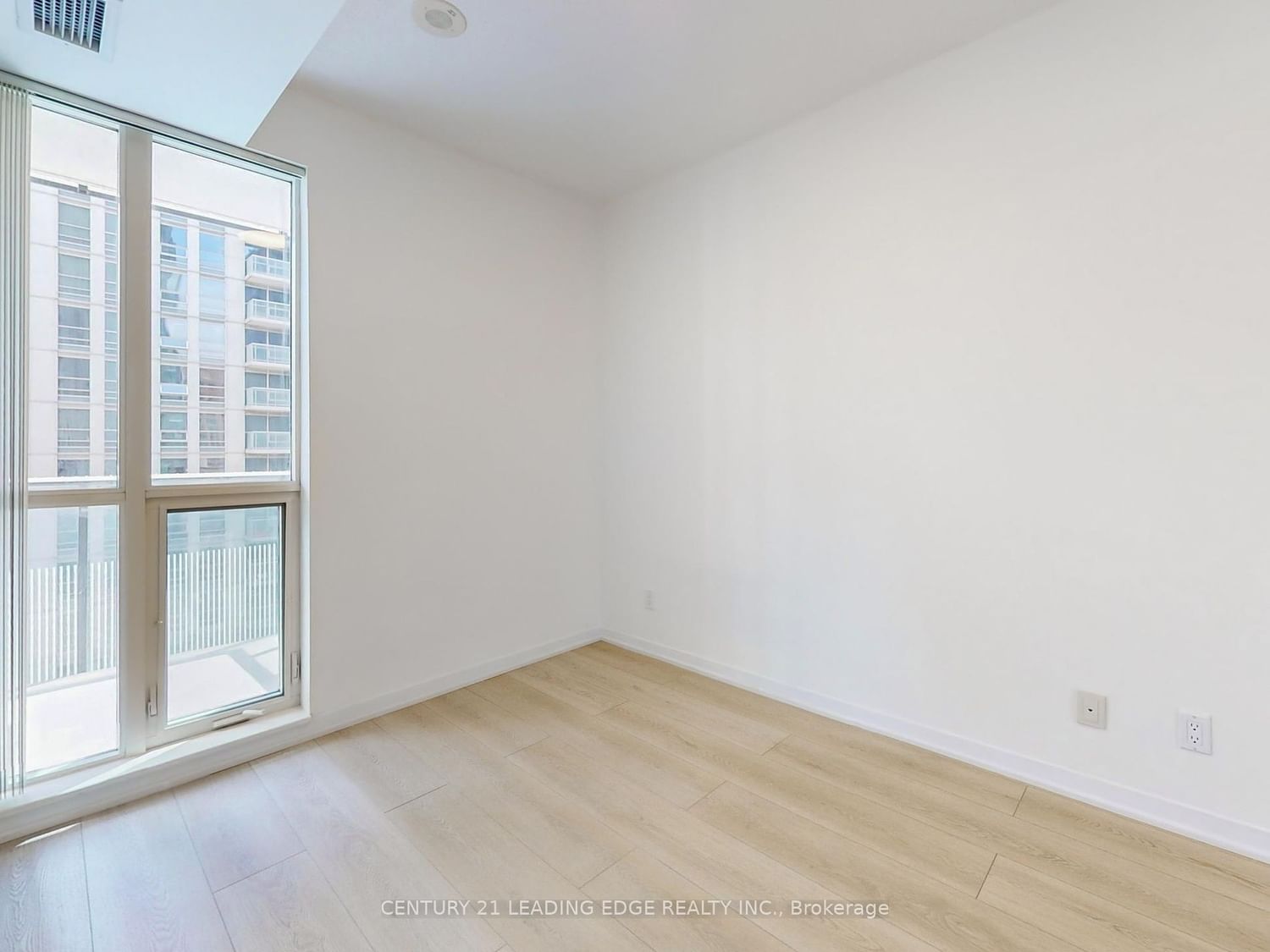 770 Bay St, unit 705 for sale - image #10