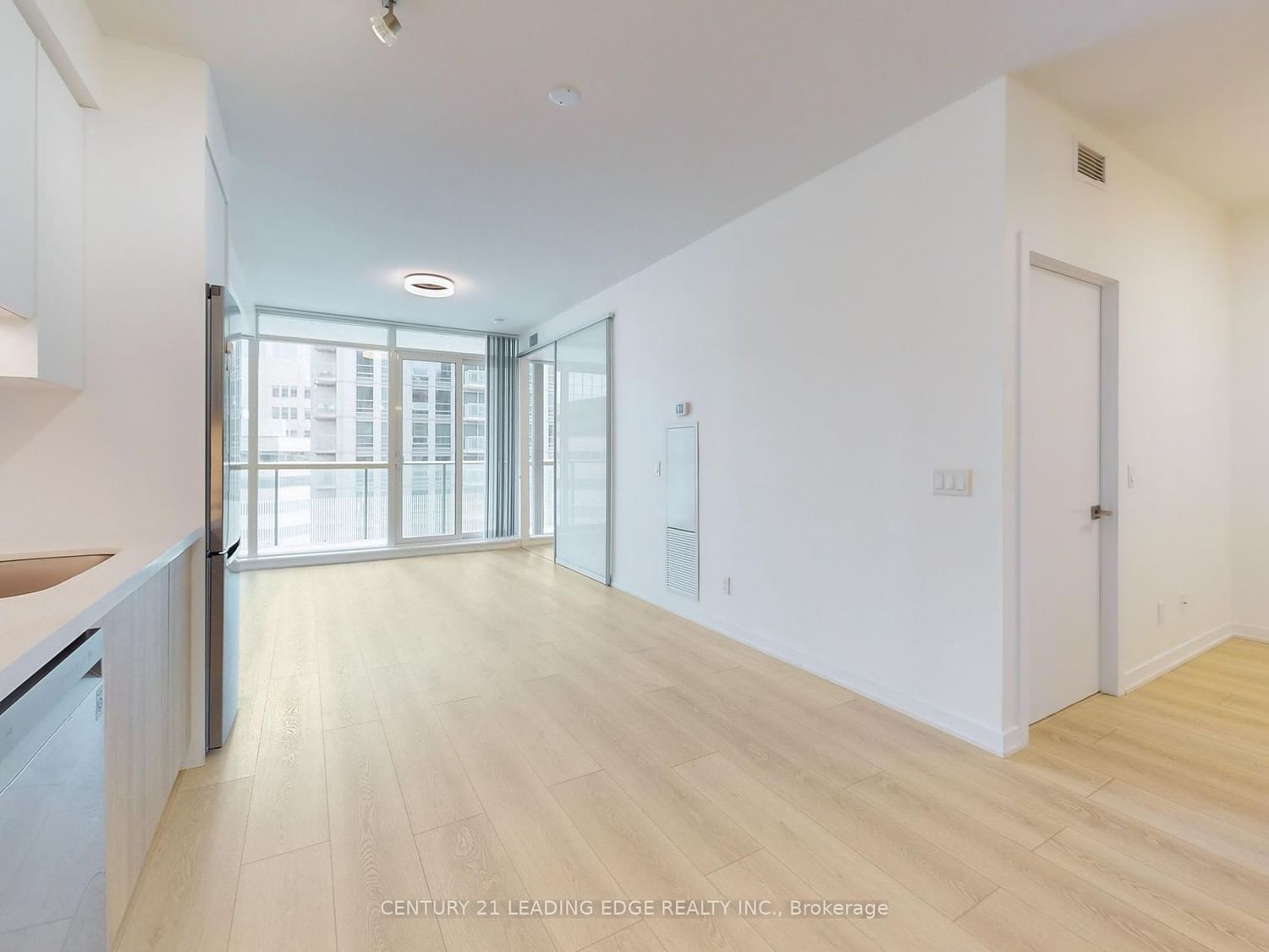 770 Bay St, unit 705 for sale - image #5