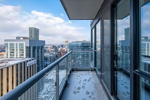 70 Temperance St N, unit 4702 for rent