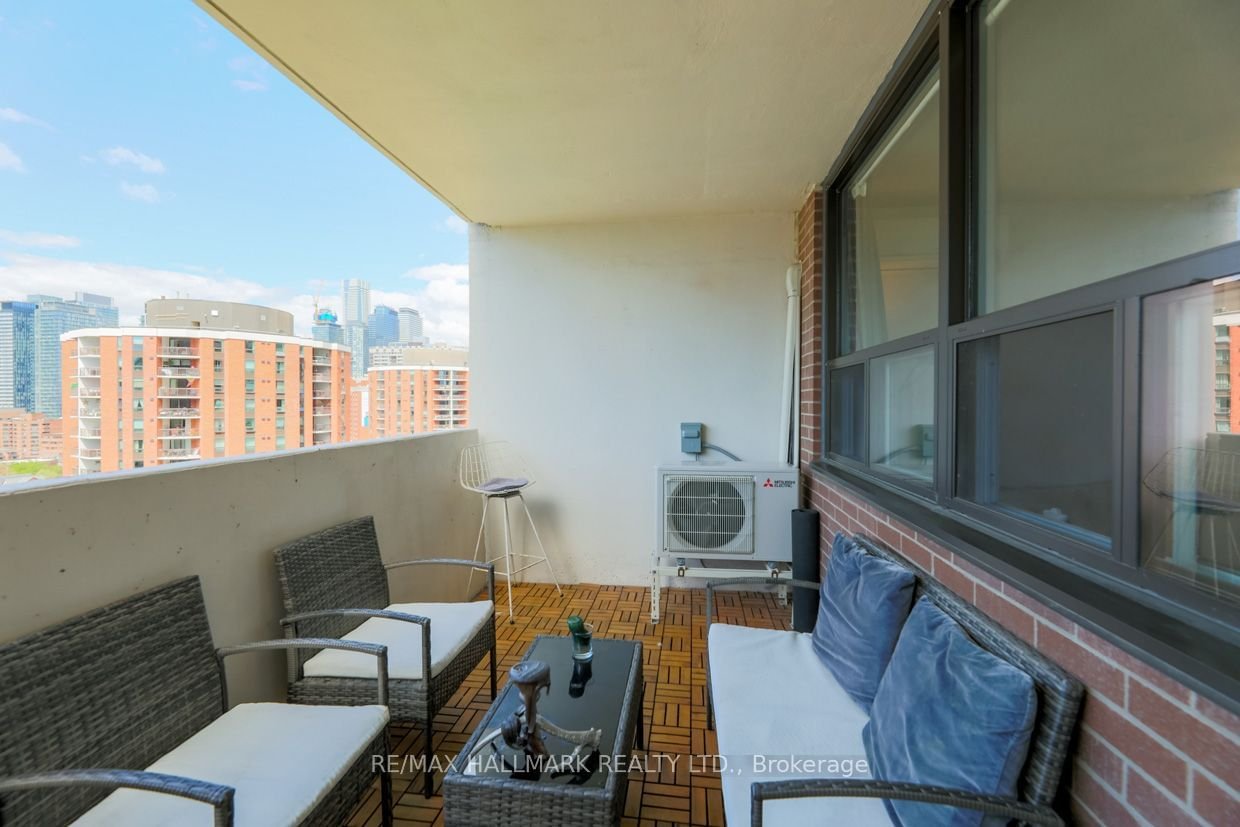 40 Homewood Ave, unit 1803 for rent - image #18