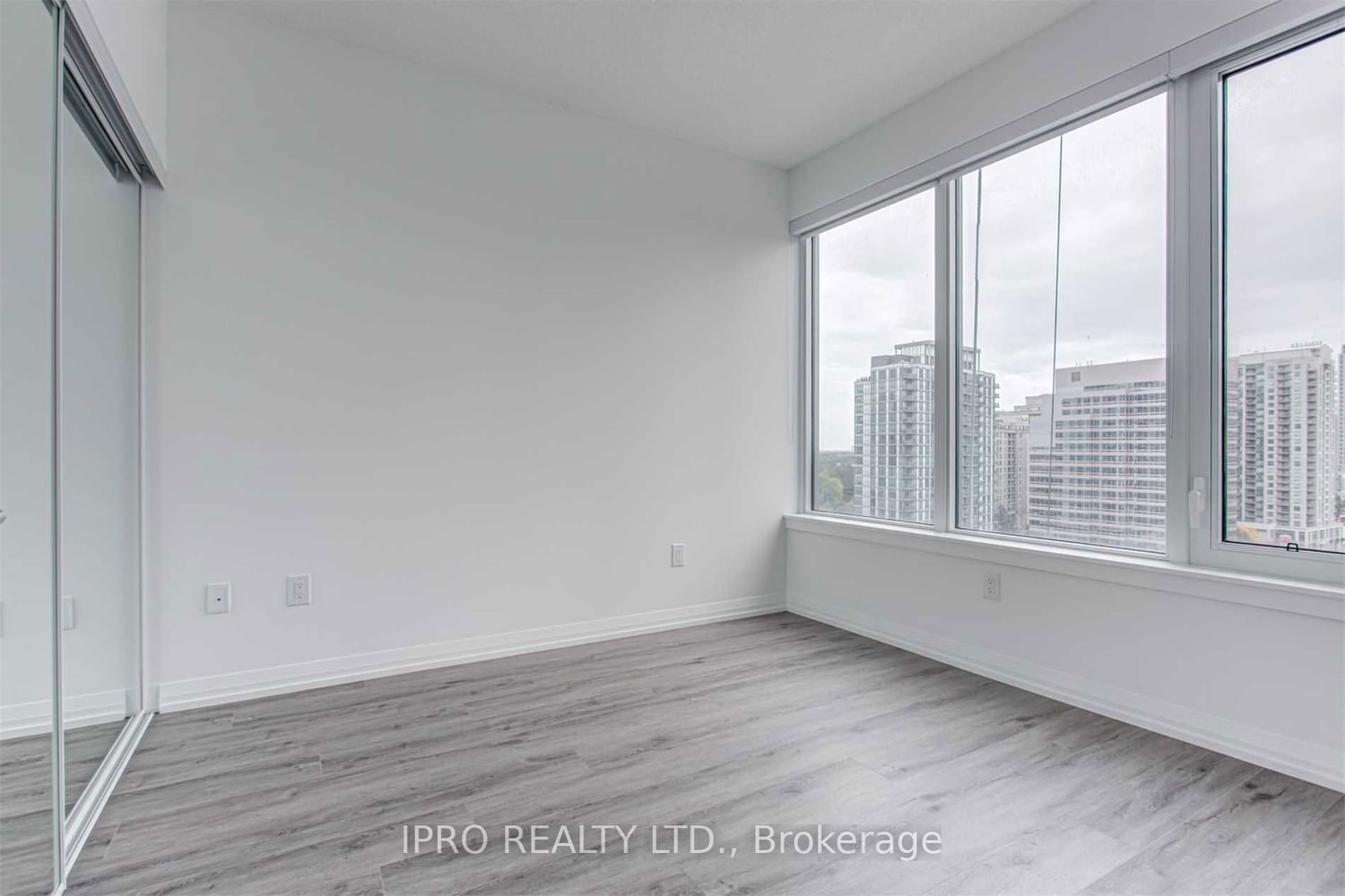 75 Canterbury Pl, unit 2103 for rent - image #17