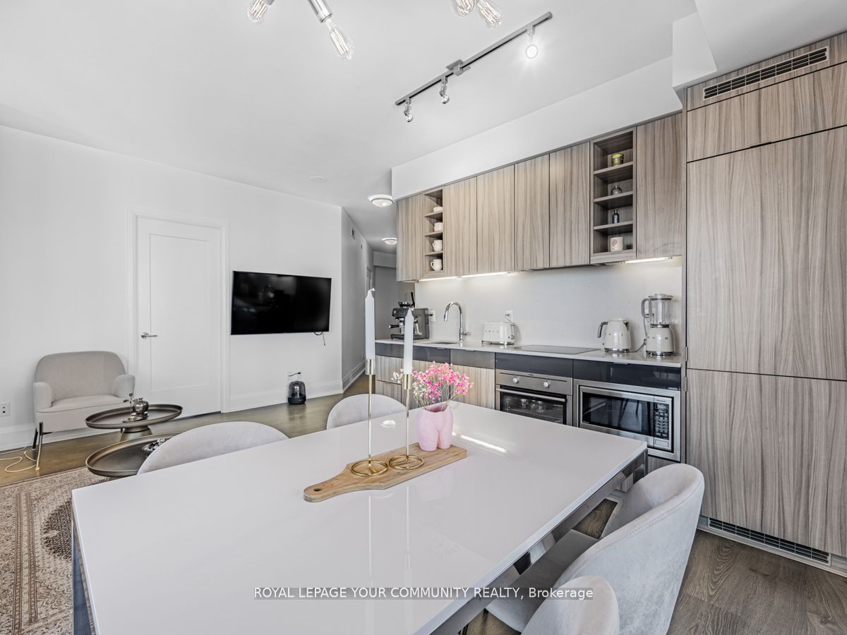 101 Erskine Ave, unit 1402 for sale - image #10