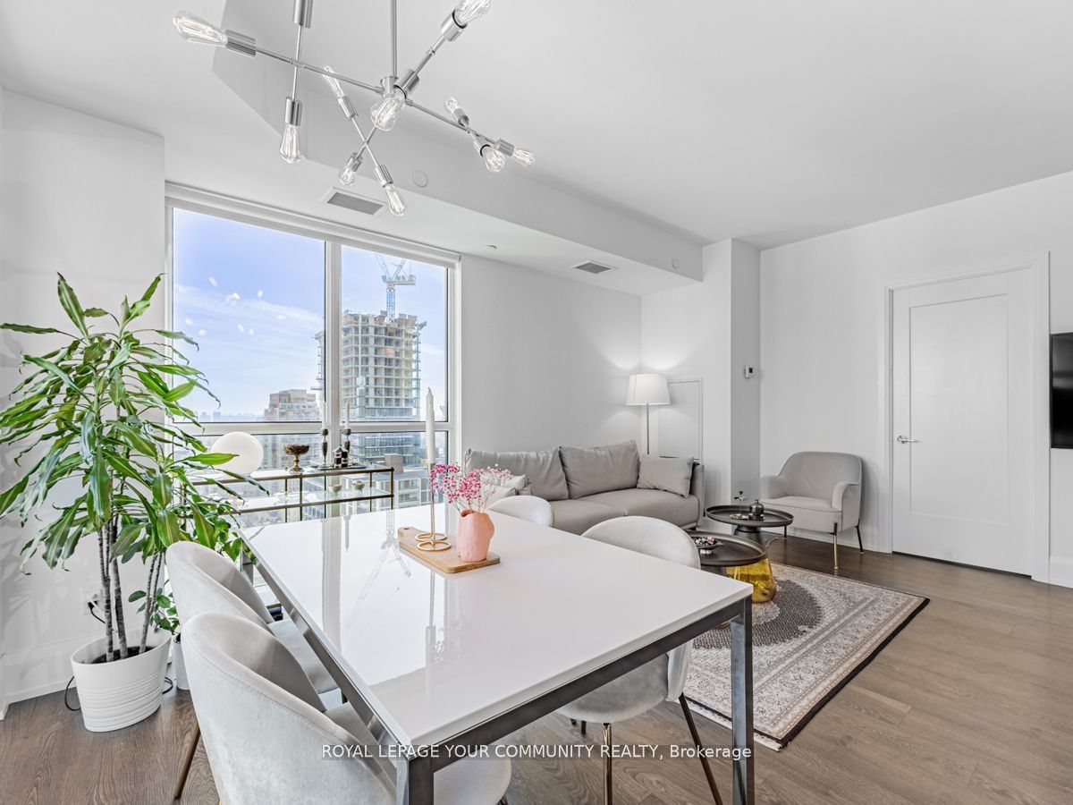 101 Erskine Ave, unit 1402 for sale - image #11