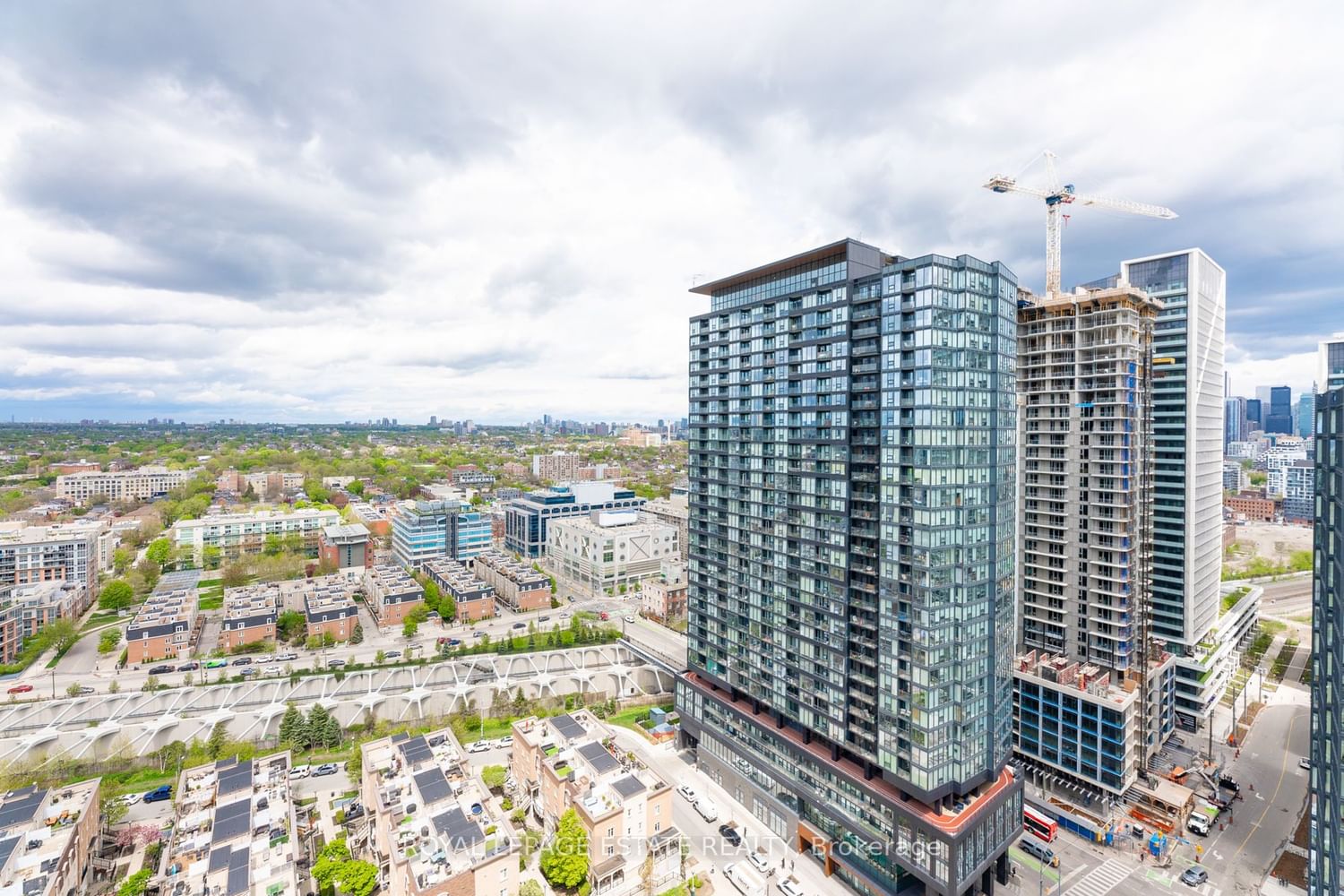 Liberty Central Phase I, West End, Toronto