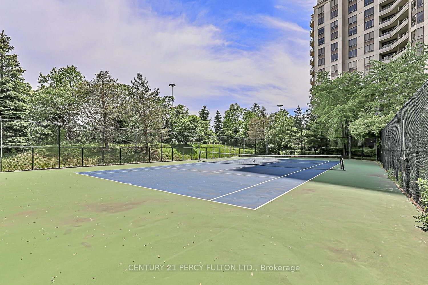 80 Harrison Garden Blvd, unit 524 for sale - image #26