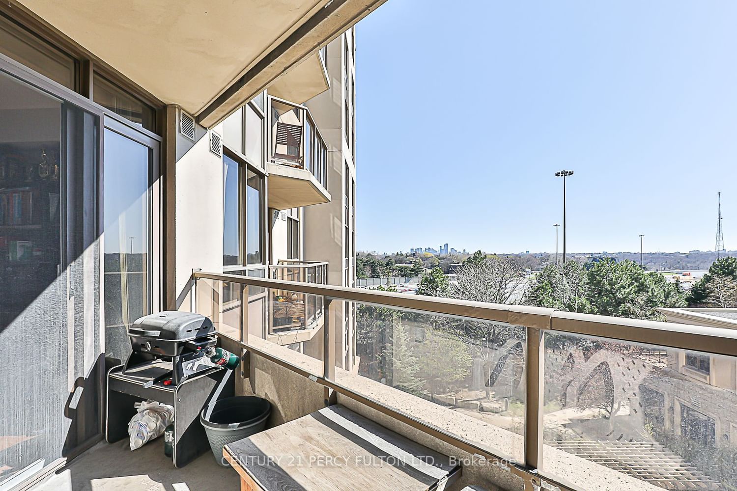 80 Harrison Garden Blvd, unit 524 for sale - image #34