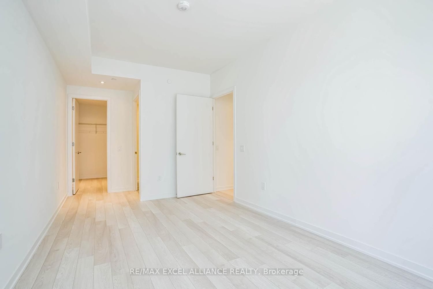 50 Power St, unit 1604 for sale - image #20