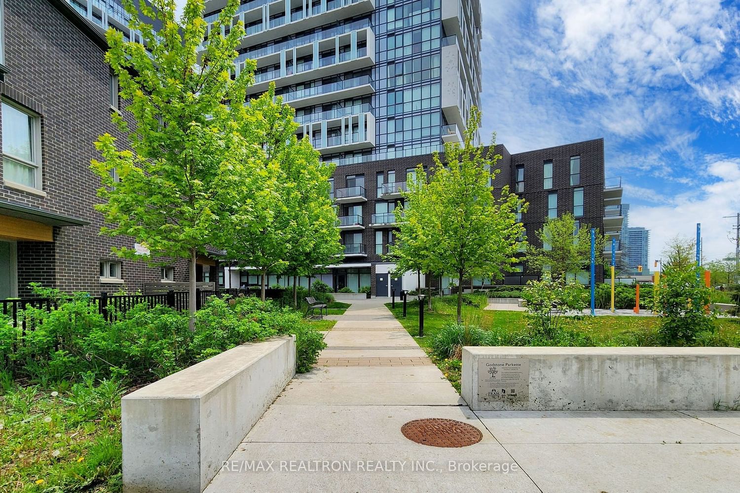 128 Fairview Mall Dr, unit 104 for sale - image #34