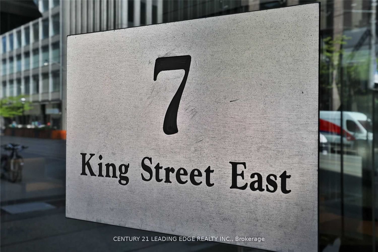 7 King St E, unit 802 for rent - image #2