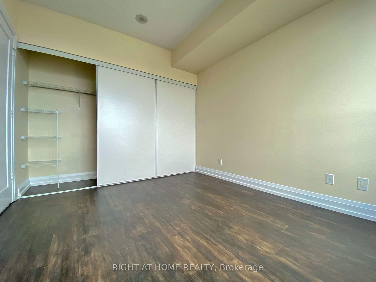 5 Sheppard Ave E, unit 3421 for rent - image #9
