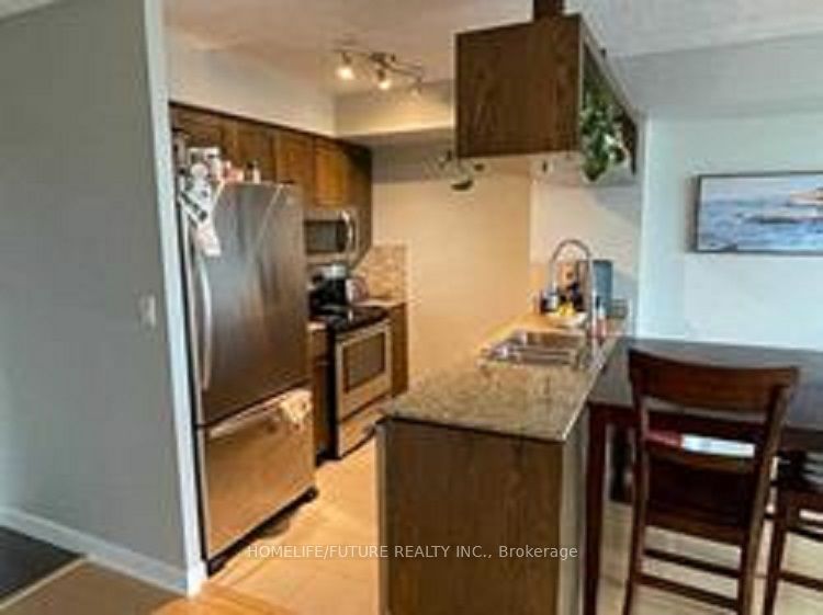 81 Navy Wharf Crt, unit 1701 for sale