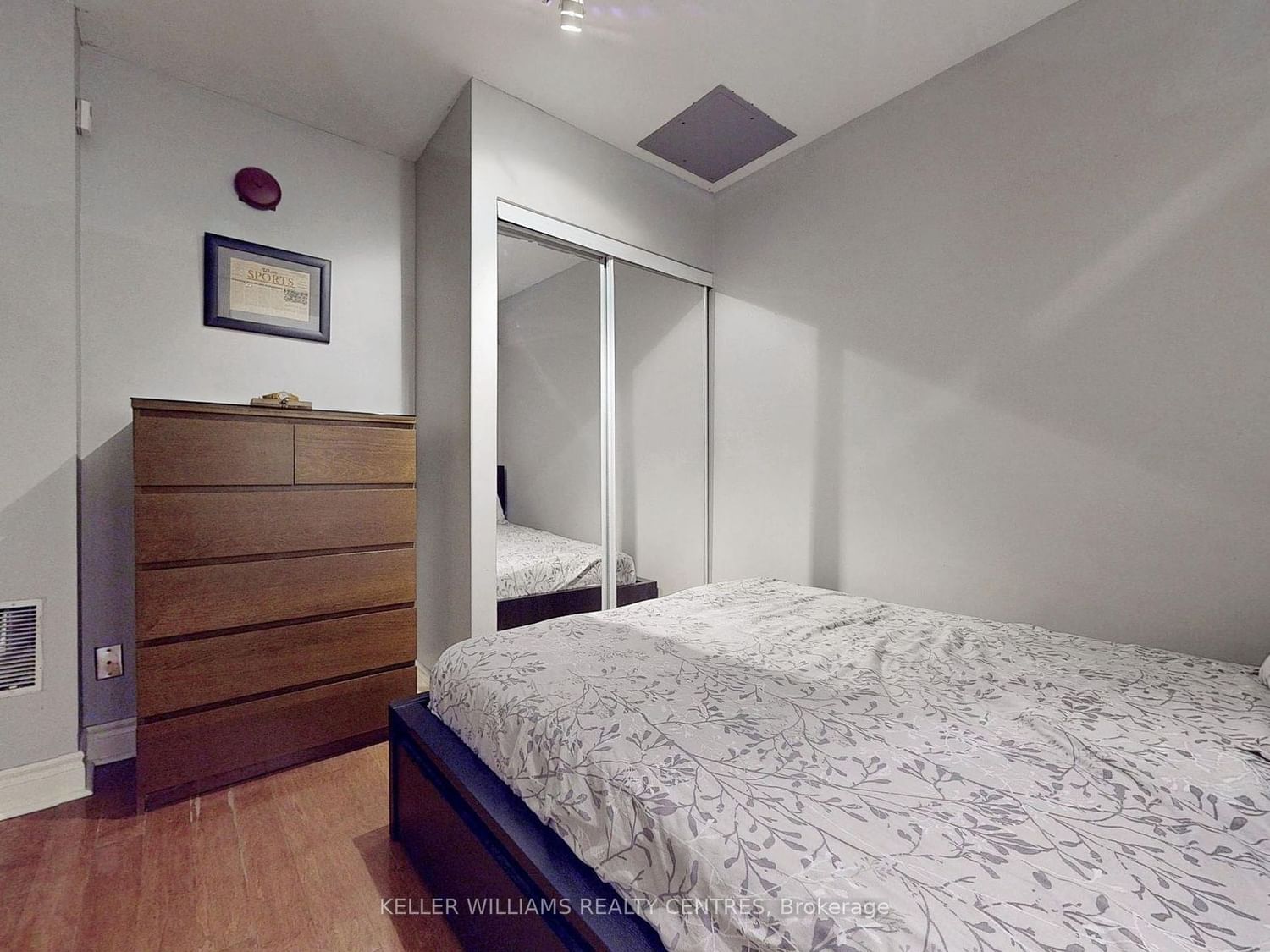 71 Mccaul St, unit 123 for sale - image #10