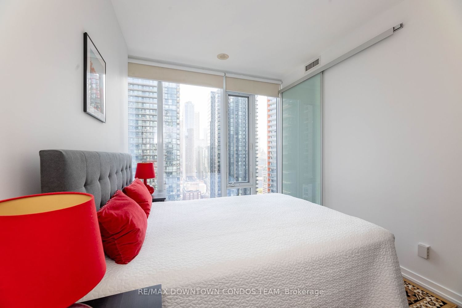 101 Peter St, unit 2806 for sale - image #28