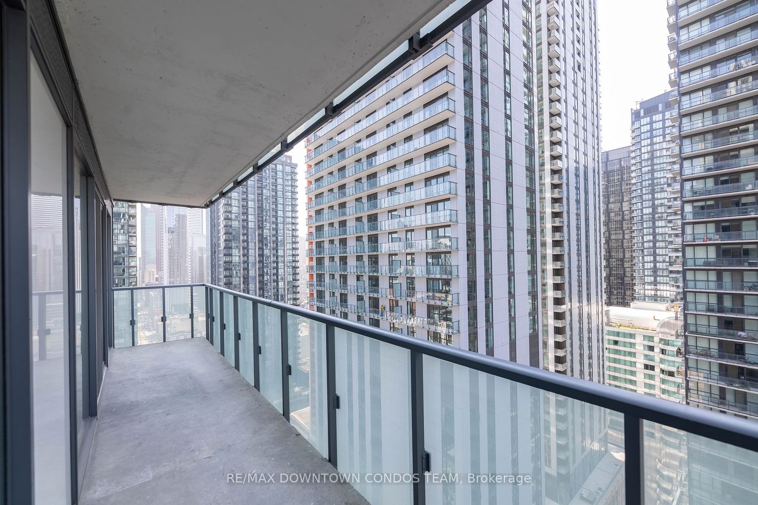 101 Peter St, unit 2806 for sale