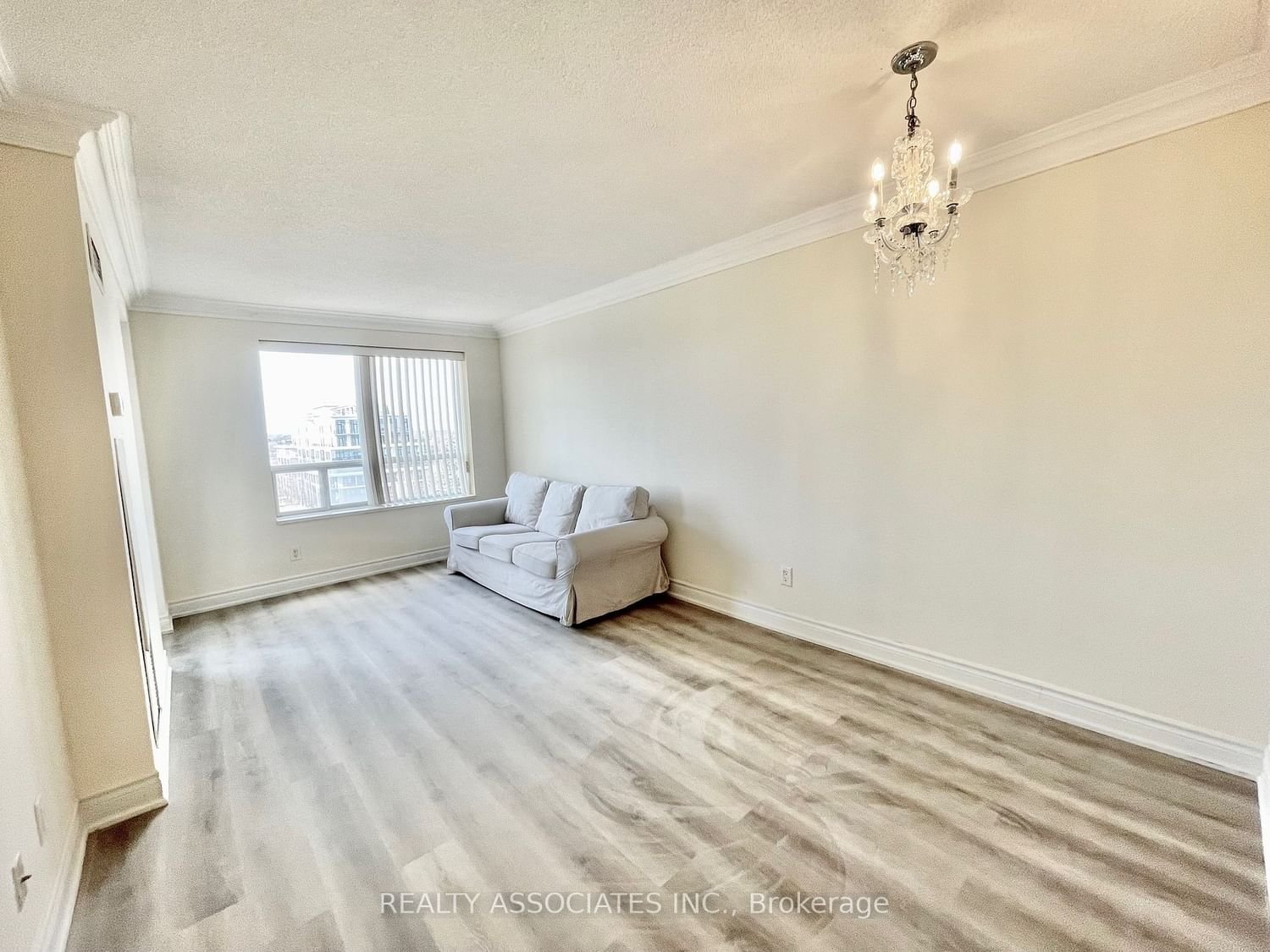 2 Clairtrell Rd, unit 1012 for rent - image #24