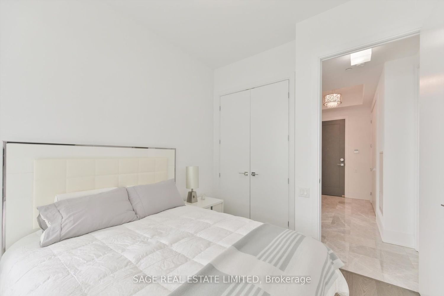 42 Charles St E, unit Lph4901 for sale - image #24