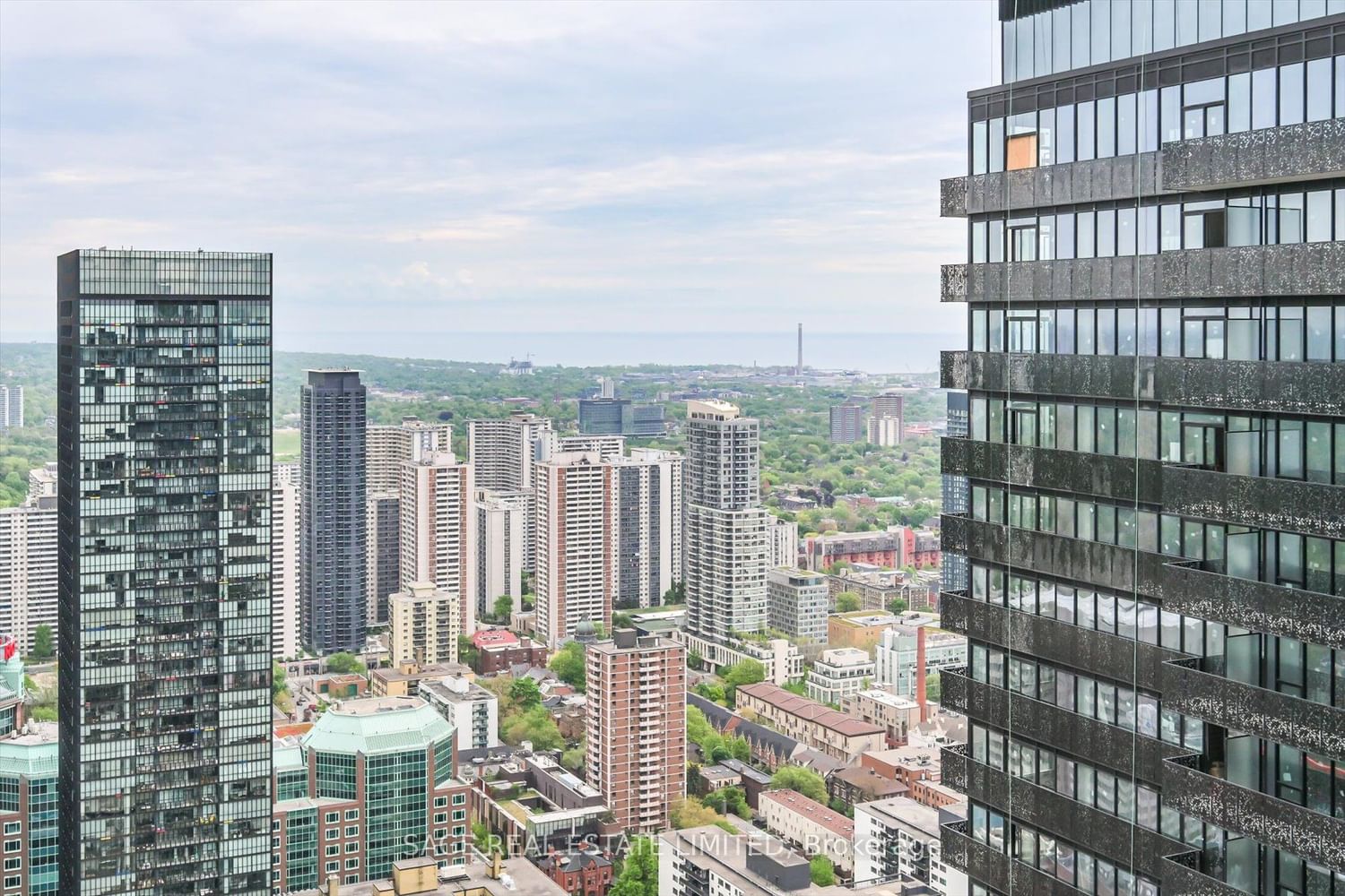 Casa II Condos, Downtown, Toronto