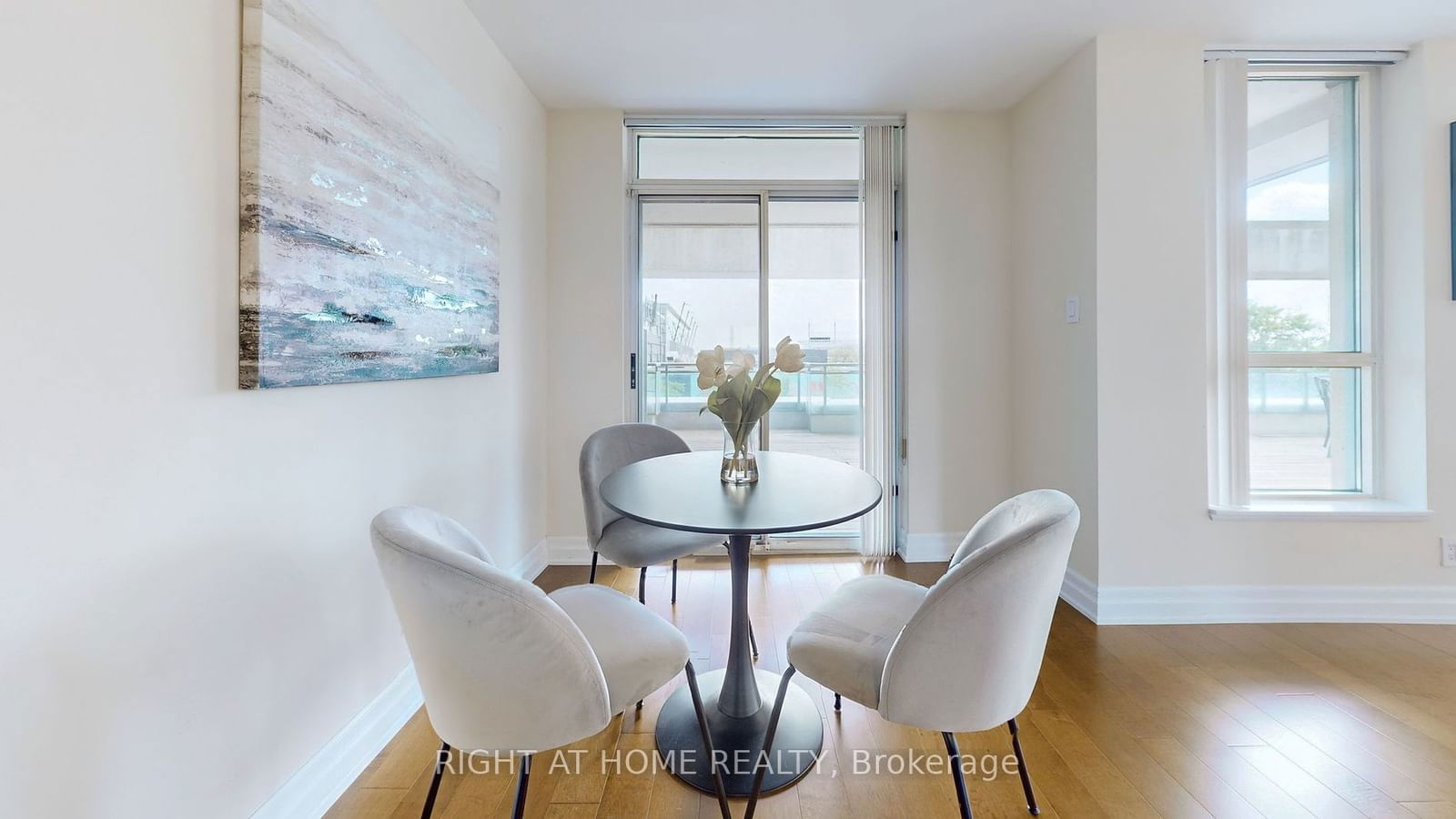 228 Queens Quay W, unit 209 for sale - image #18