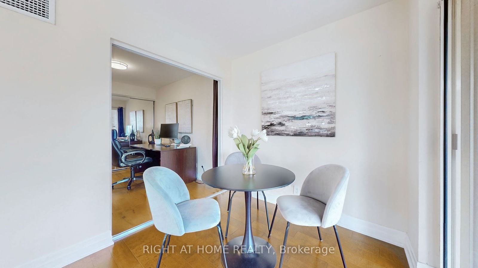 228 Queens Quay W, unit 209 for sale - image #19