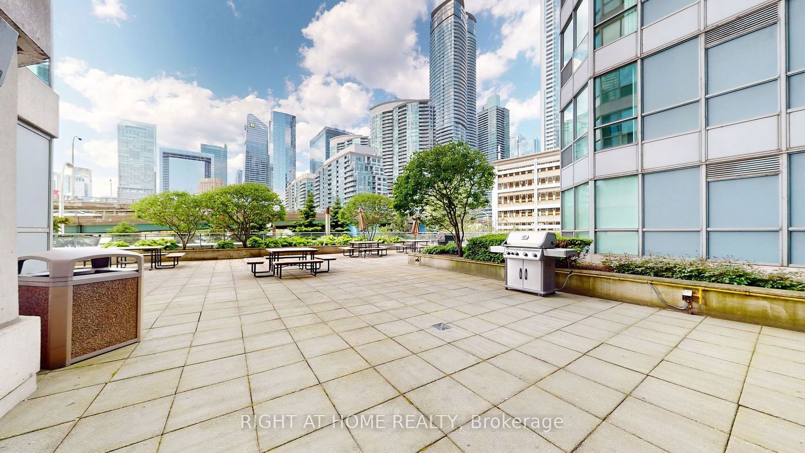 228 Queens Quay W, unit 209 for sale - image #36